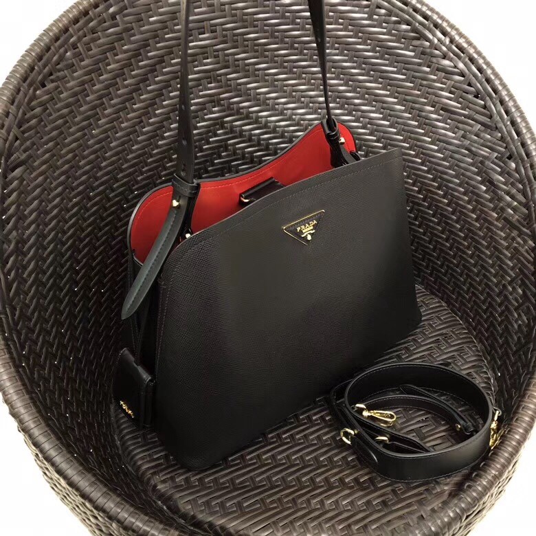 Pra*a matinee tote bag in black saffiano leather