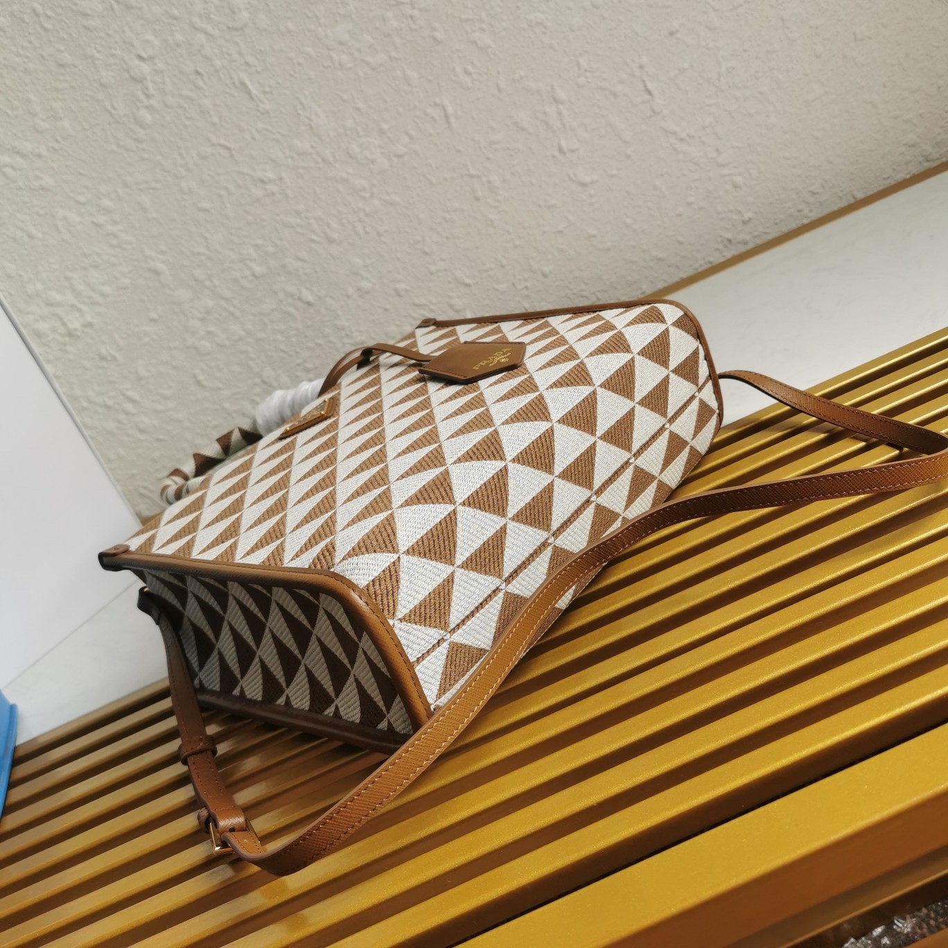 Pra*a symbole small bag in white/brown jjacquard fabric