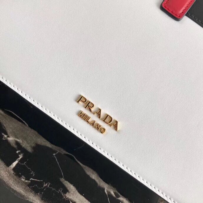 Pra*a belle shoulder bag in black/white calfskin