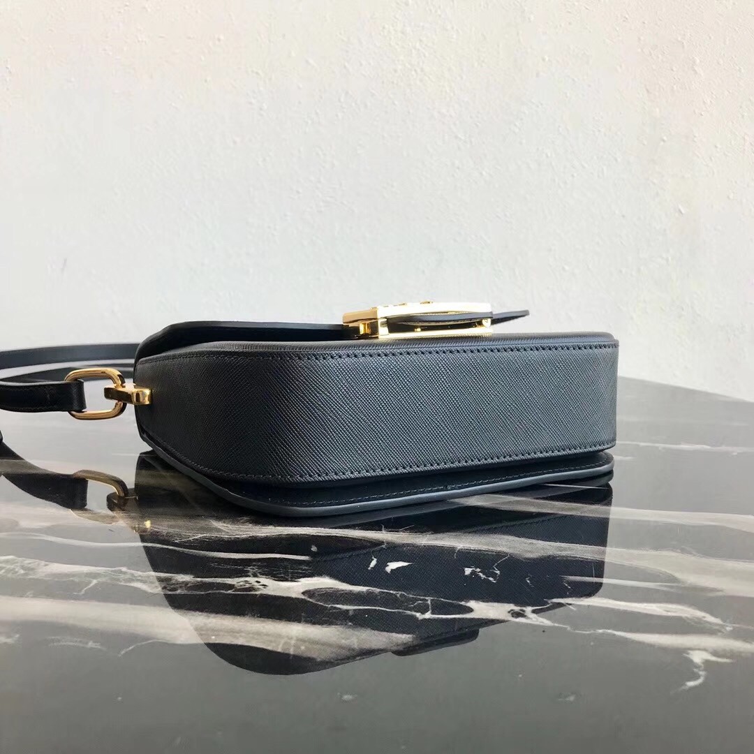 Pra*a embleme bag in black saffiano leather