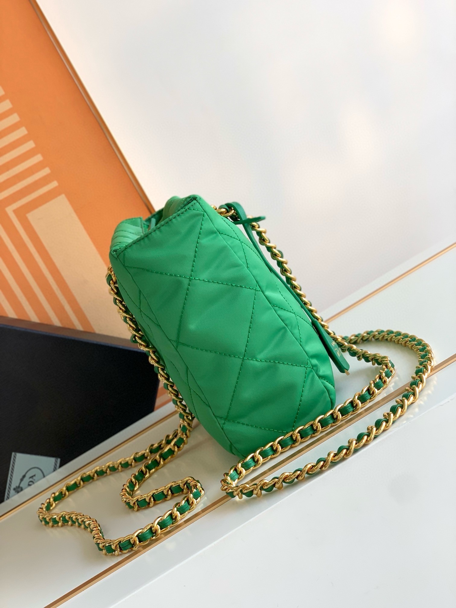 Pra*a re-edition 1995 tote bag in green re-nylon