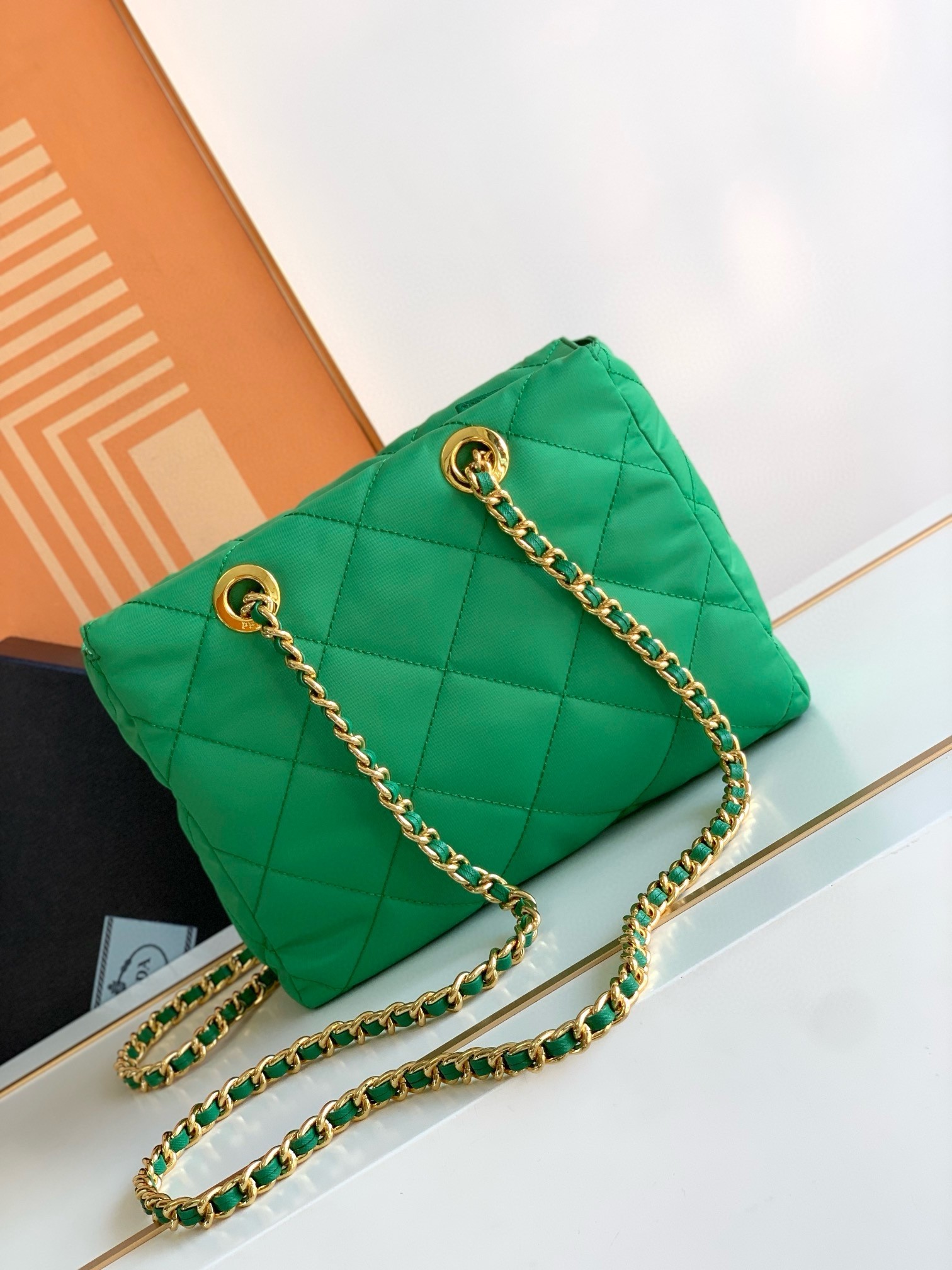 Pra*a re-edition 1995 tote bag in green re-nylon