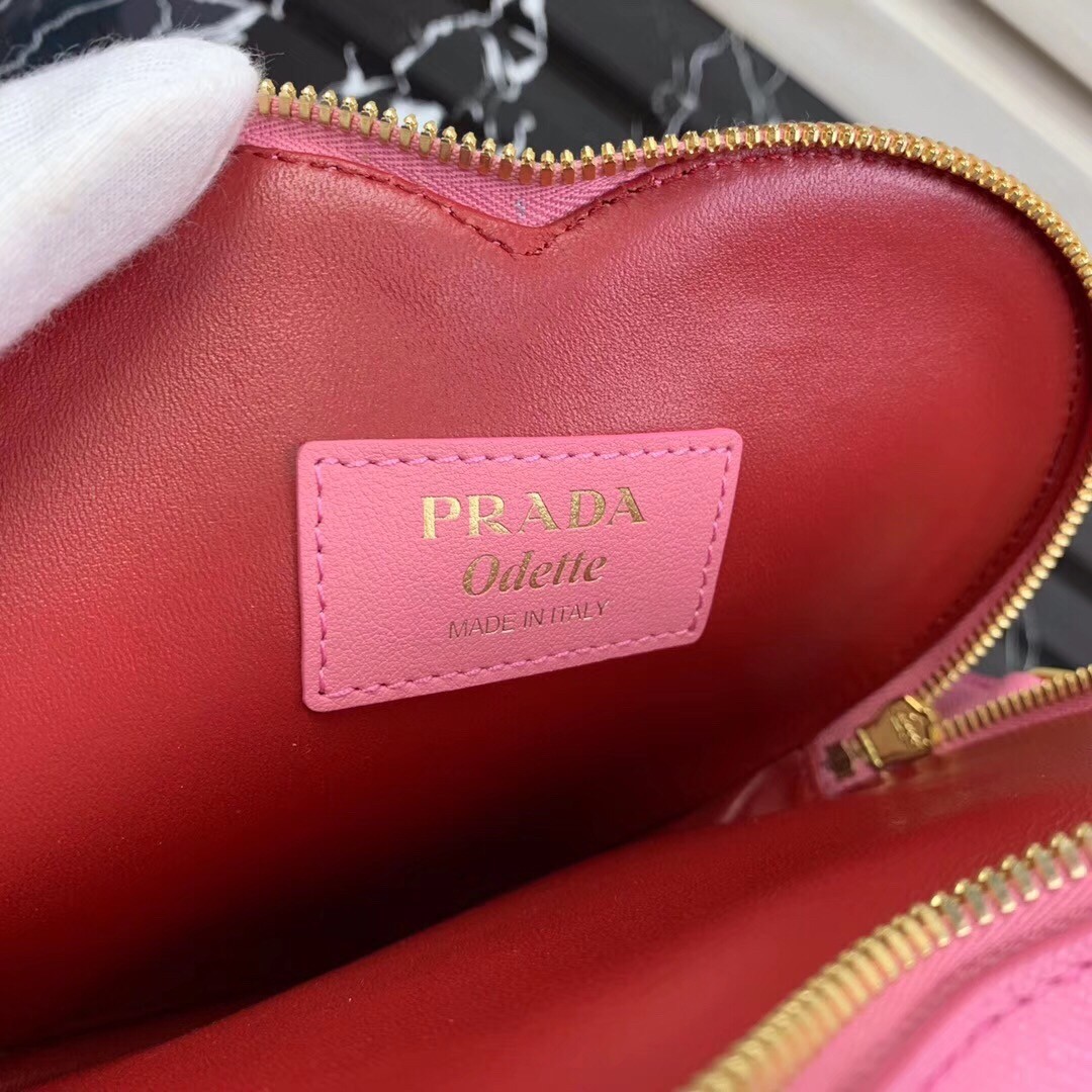 Pra*a odette heart bag in pink saffiano leather