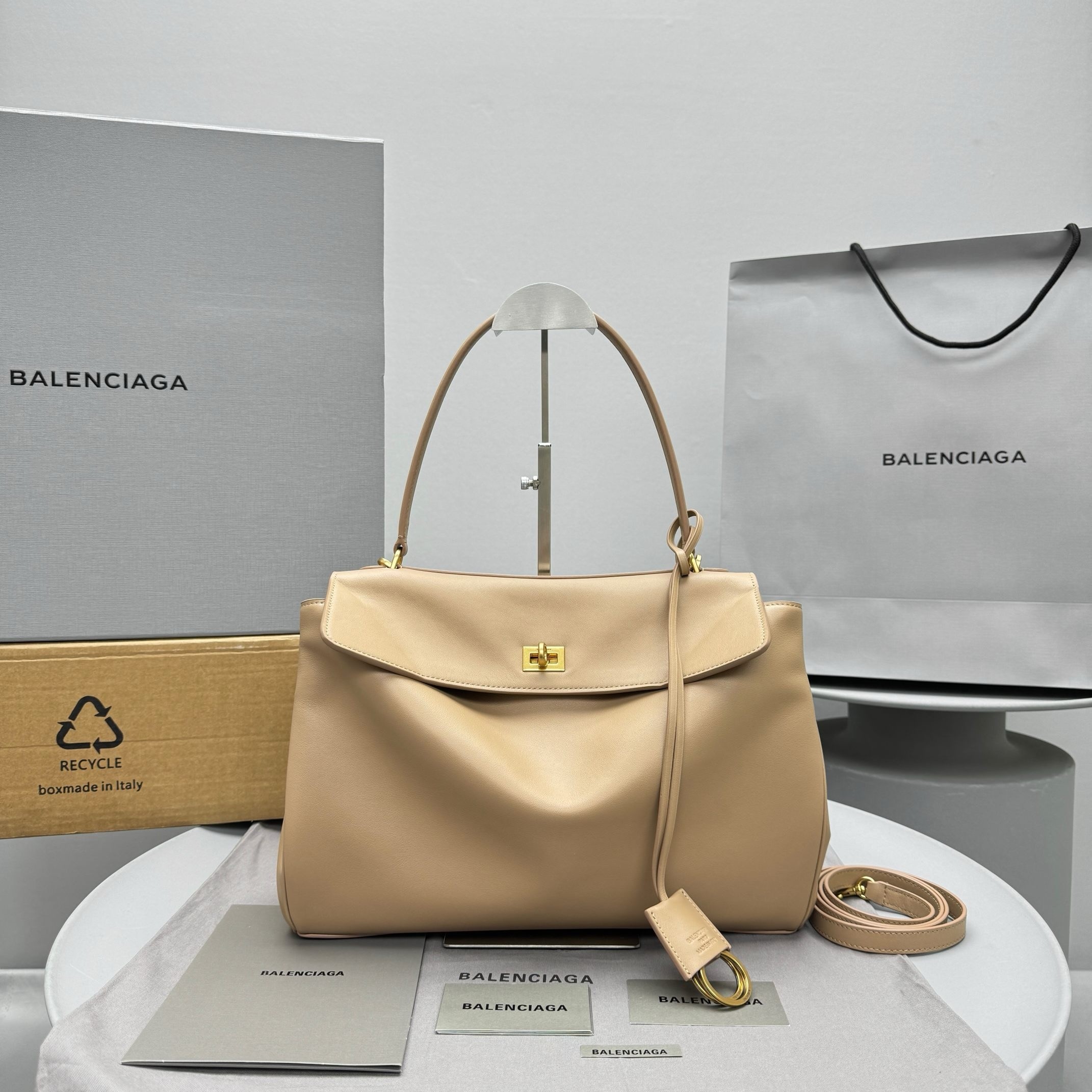 Ba*len*cia*ga rodeo medium bag in latte calfskin