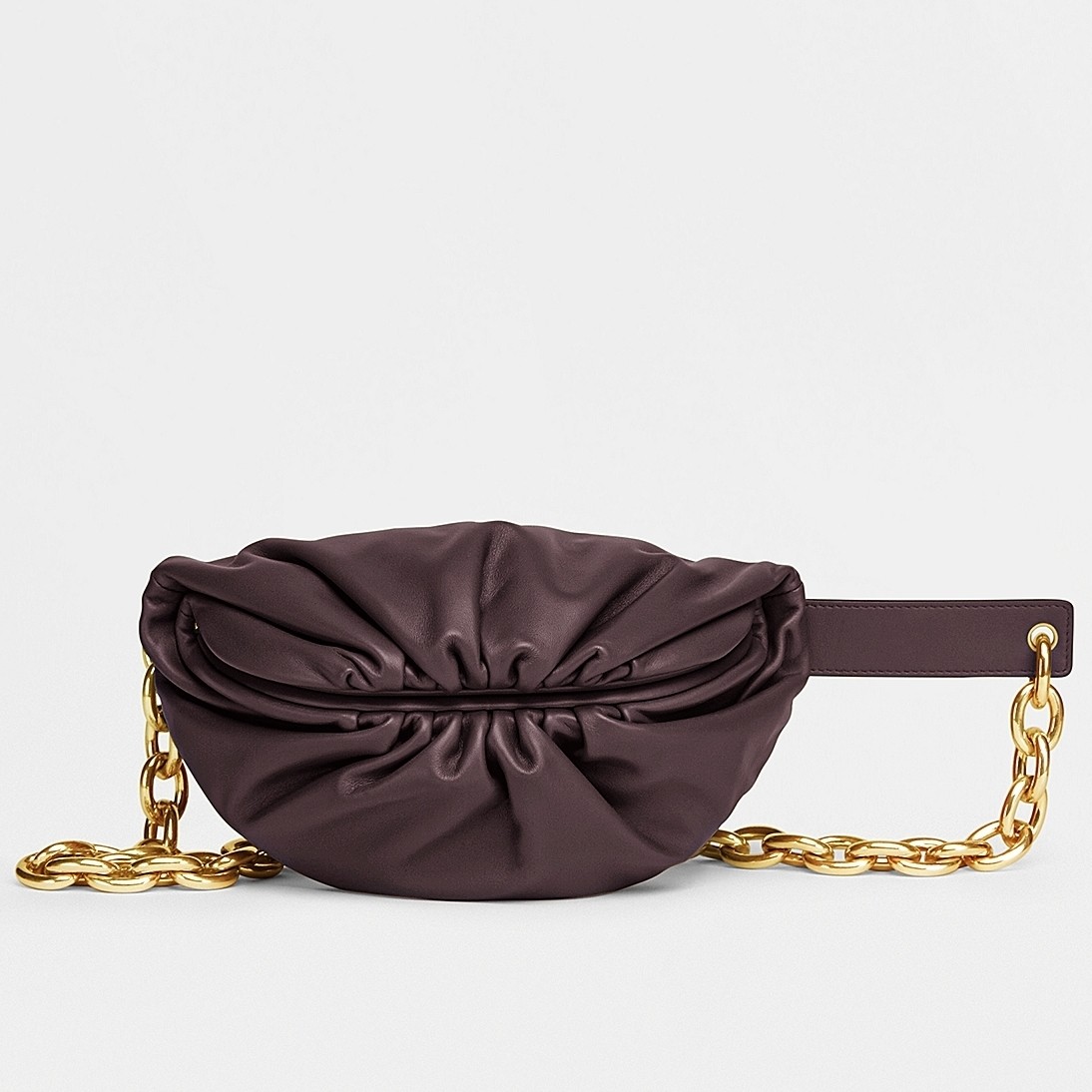 bo*te*ga Ve*ne*ta the belt chain pouch in grape nappa leather