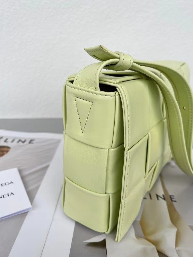 bo*te*ga Ve*ne*ta cassett bag in lemon wrinkled calfskin