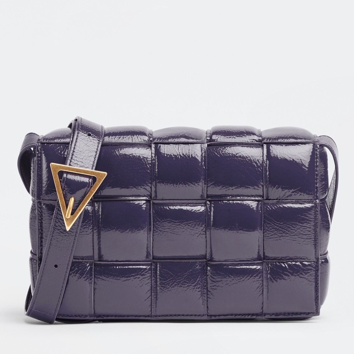 bo*te*ga Ve*ne*ta padded cassette bag in raisin deerskin