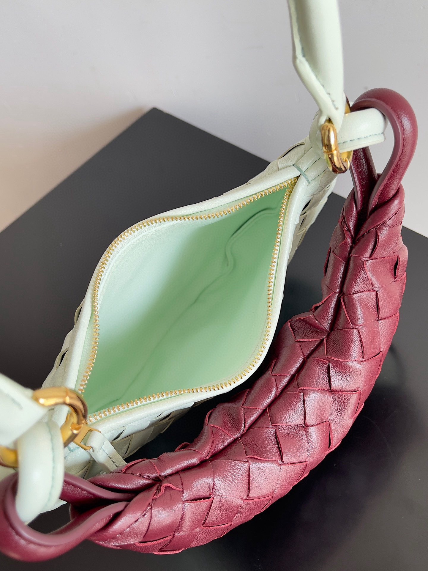 bo*te*ga Ve*ne*ta gemelli small bag in glacier/barolo intrecciato lambskin
