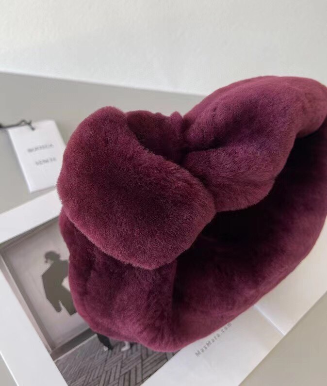 bo*te*ga Ve*ne*ta mini bv jodie bag in mystic shearling