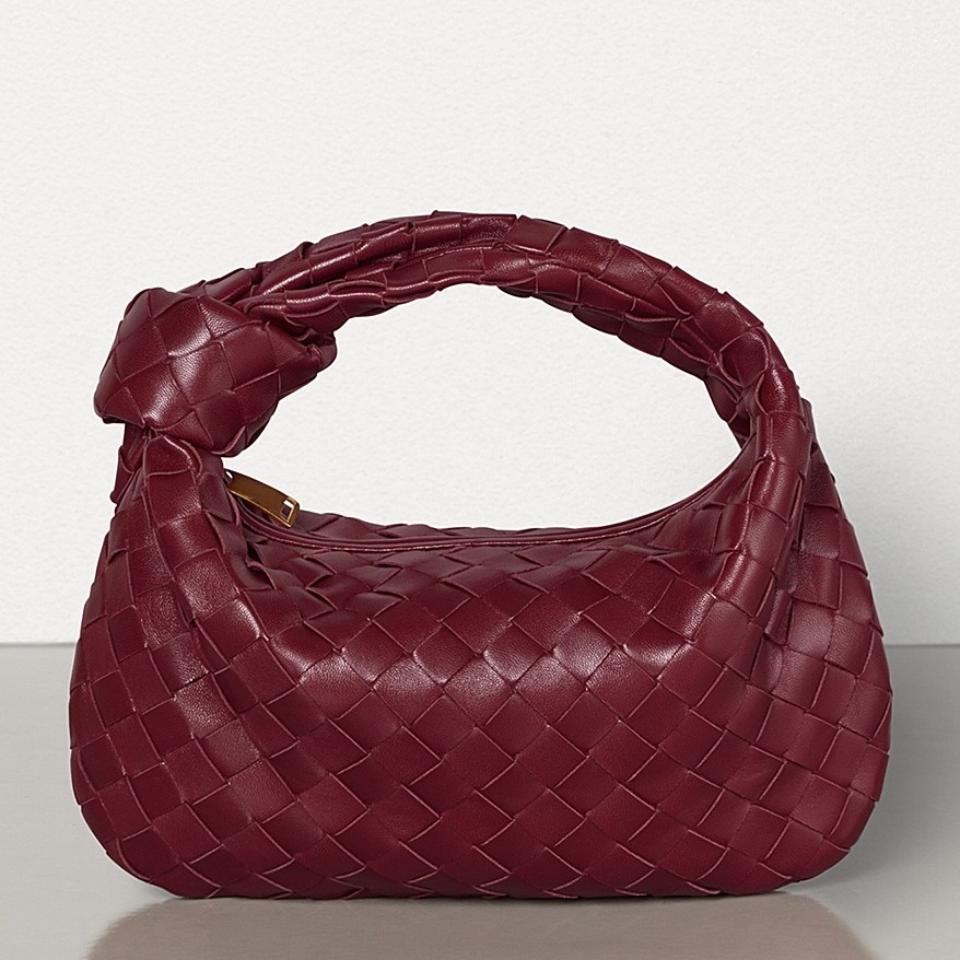 bo*te*ga Ve*ne*ta mini bv jodie bag in bordeaux woven leather