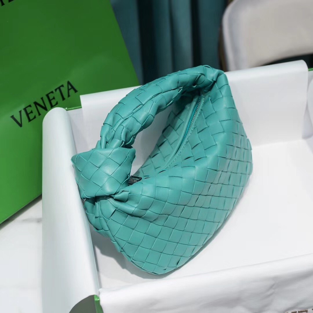 bo*te*ga Ve*ne*ta mini bv jodie bag in green water woven leather