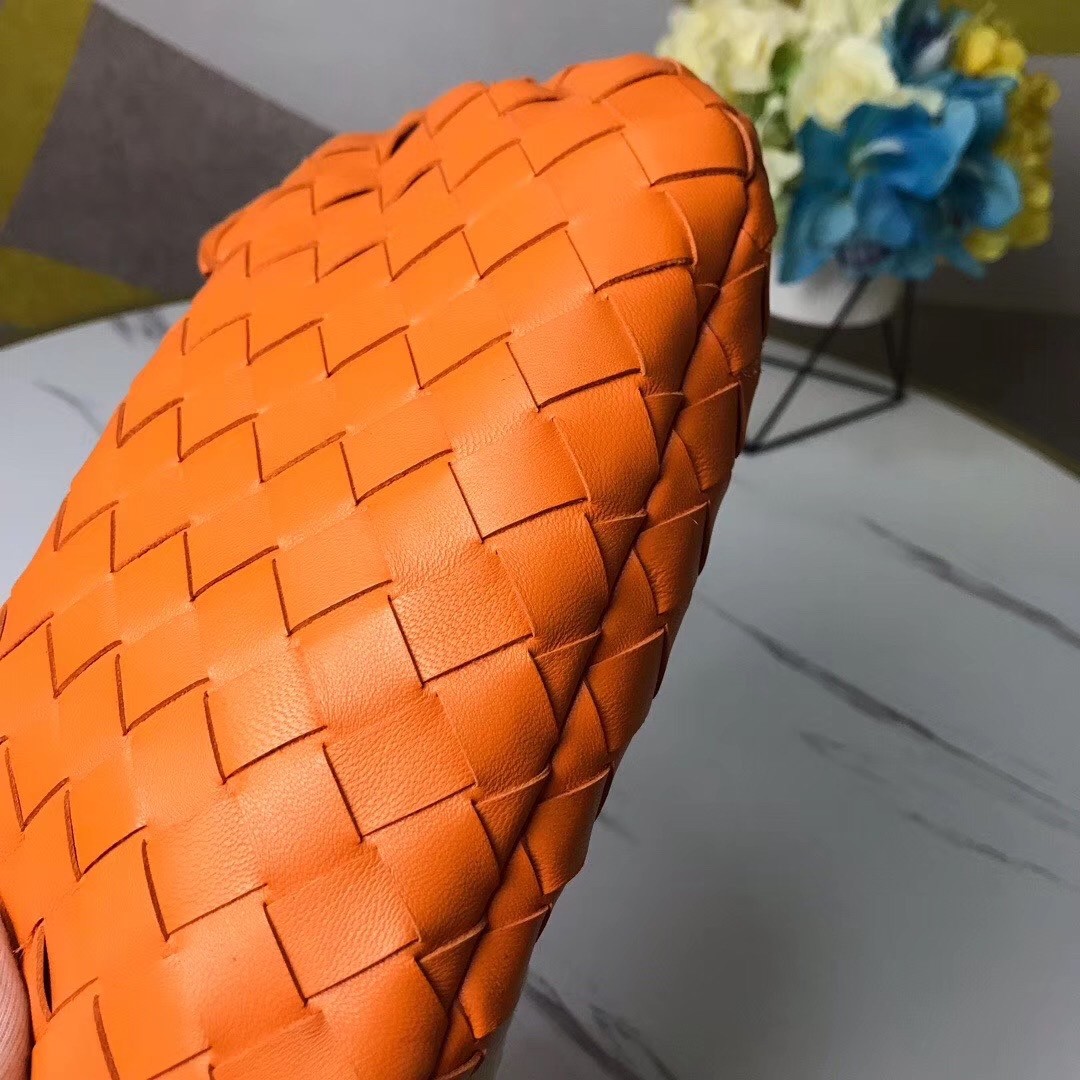 bo*te*ga Ve*ne*ta mini bv jodie bag in orange woven leather