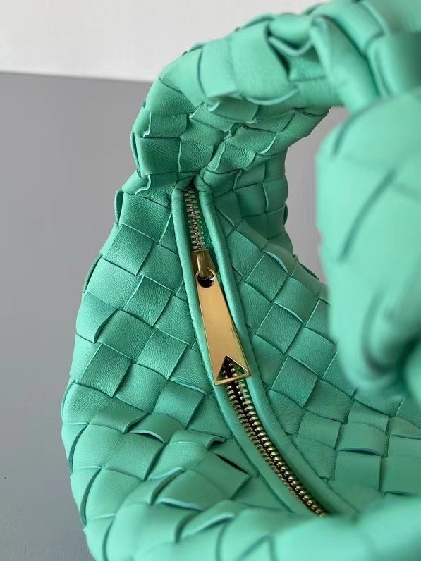 bo*te*ga Ve*ne*ta bv jodie mini bag in fountain intrecciato lambskin