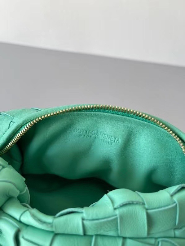 bo*te*ga Ve*ne*ta bv jodie mini bag in fountain intrecciato lambskin