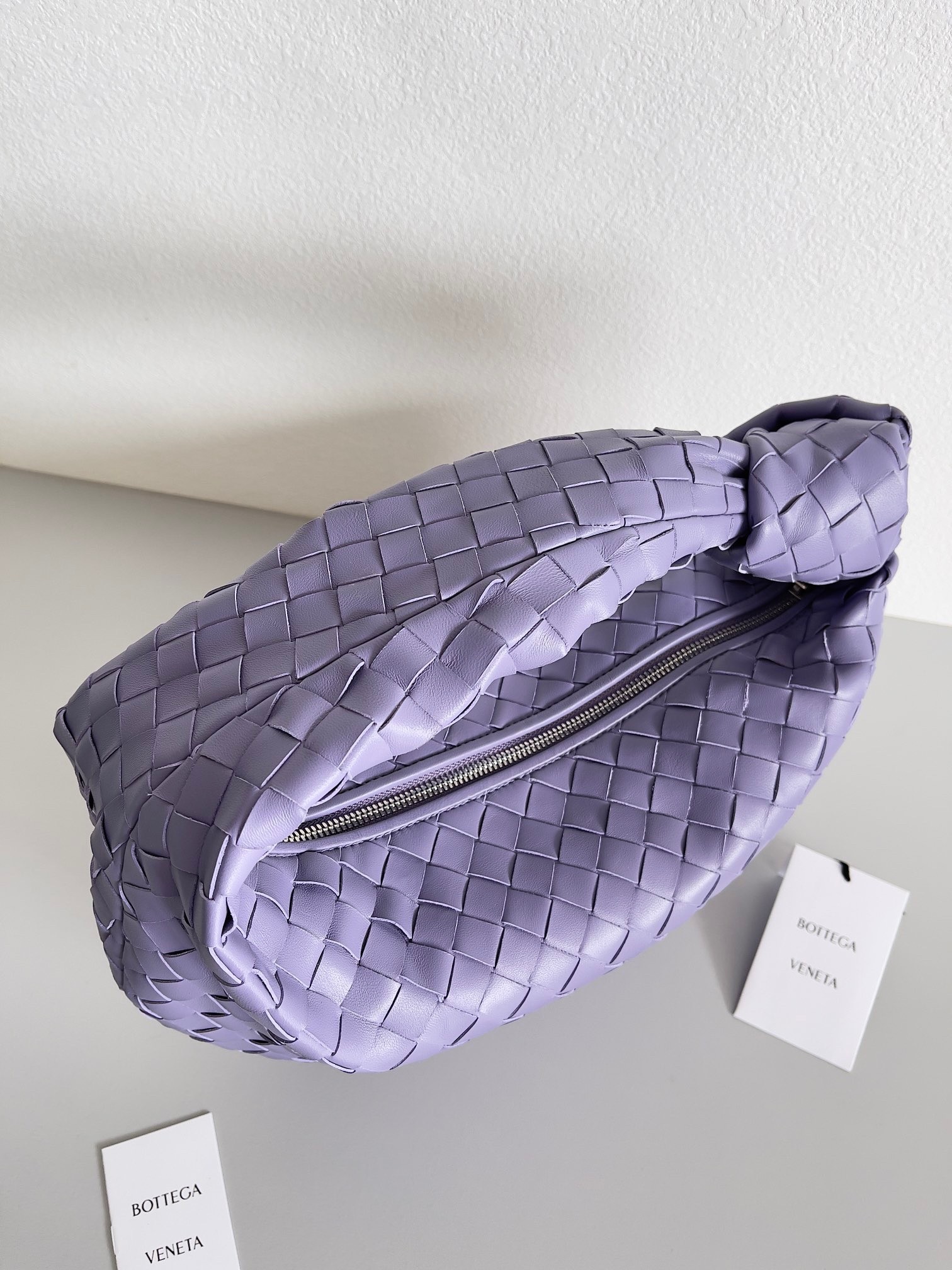 bo*te*ga Ve*ne*ta bv jodie teen bag in wisteria intrecciato leather