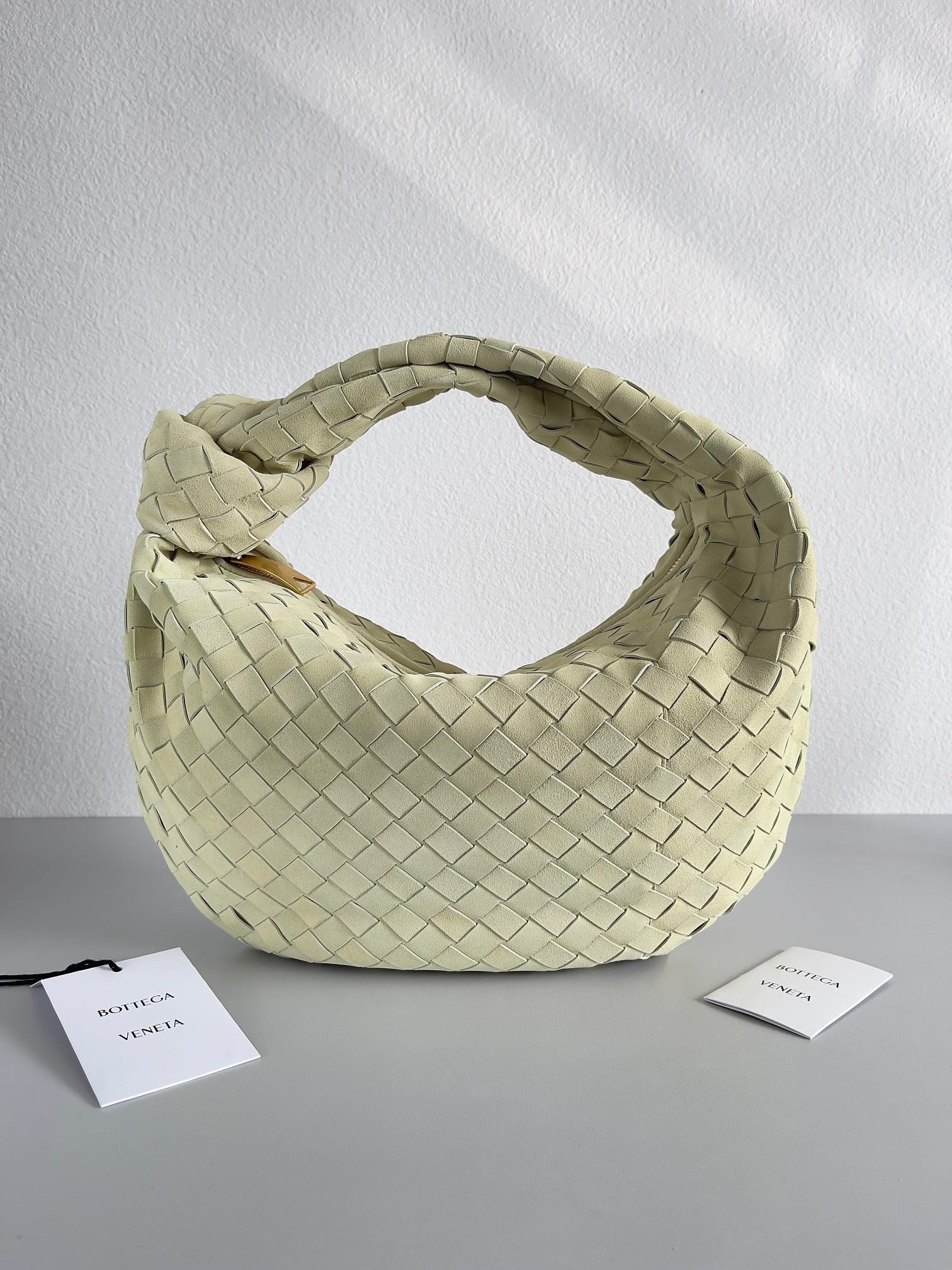 bo*te*ga Ve*ne*ta bv jodie teen bag in lemon suede calfskin