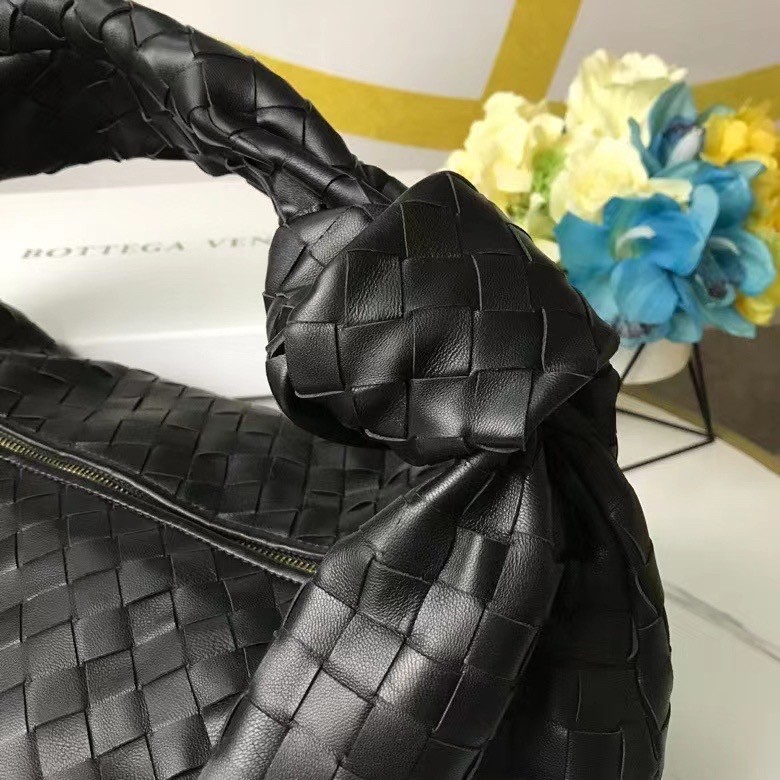 bo*te*ga Ve*ne*ta bv jodie small bag in black intrecciato leather