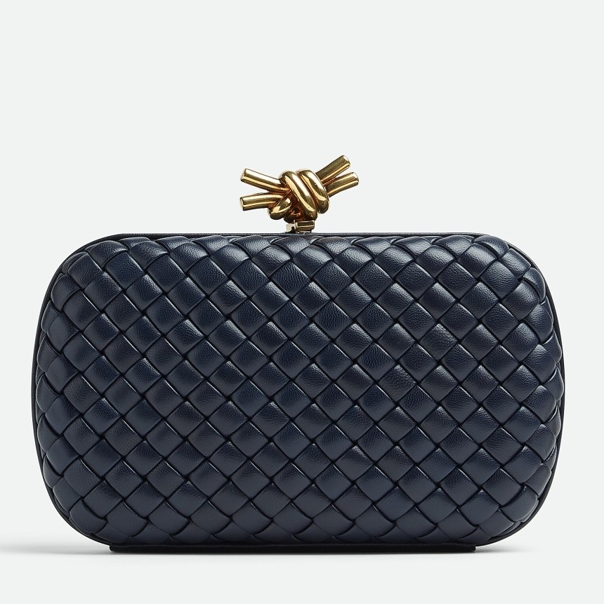 bo*te*ga Ve*ne*ta knot minaudiere clutch in space intrecciato lambskin