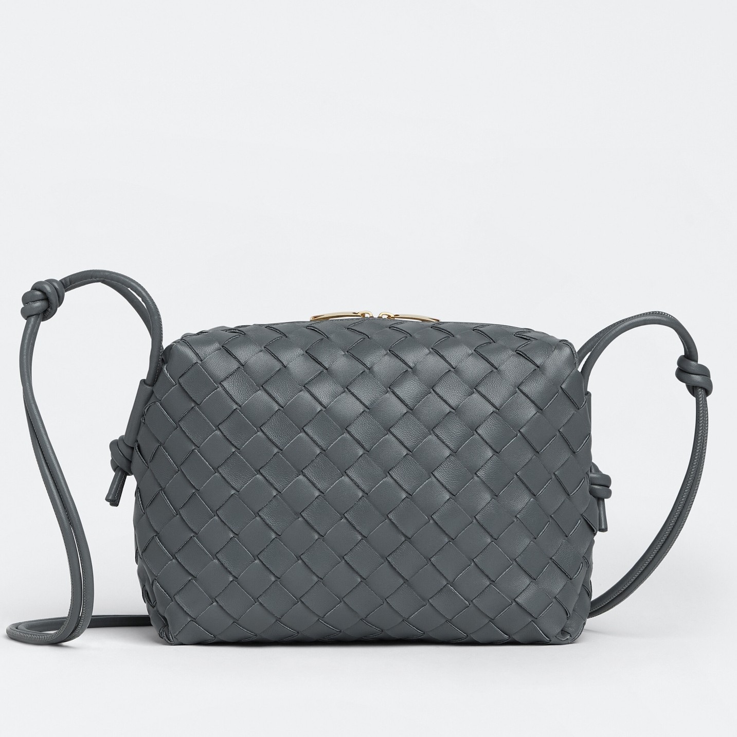 bo*te*ga Ve*ne*ta small loop bag in thunder intrecciato lambskin