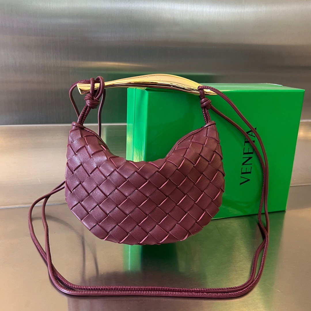 bo*te*ga Ve*ne*ta sardine mini bag in barolo intrecciato lambskin