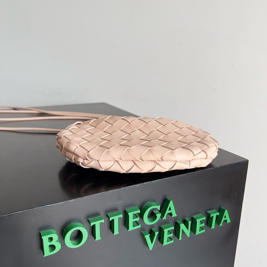 bo*te*ga Ve*ne*ta sardine mini bag in lotus intrecciato lambskin