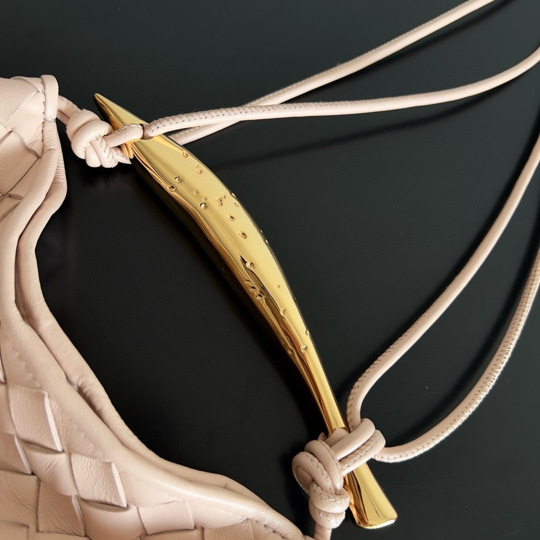 bo*te*ga Ve*ne*ta sardine mini bag in lotus intrecciato lambskin