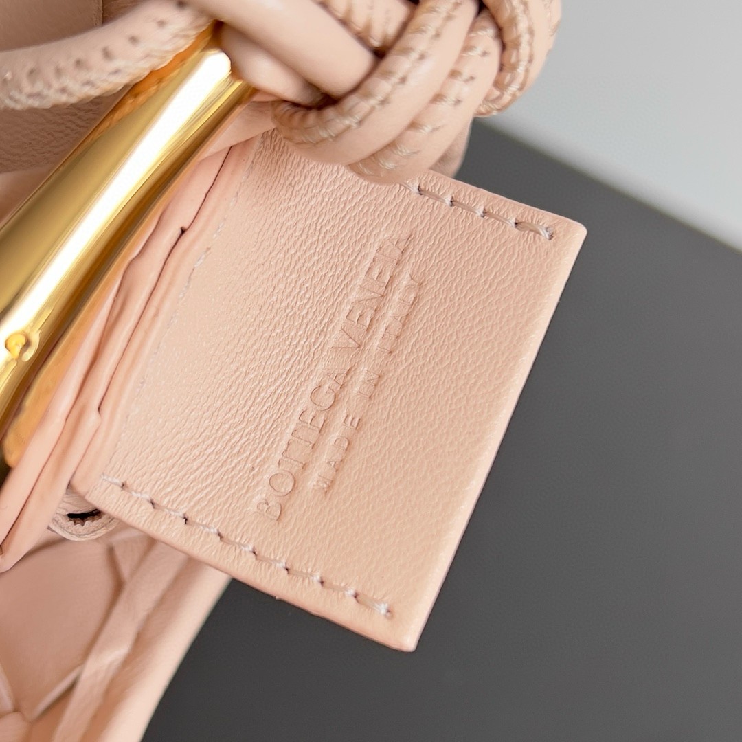 bo*te*ga Ve*ne*ta sardine mini bag in lotus intrecciato lambskin