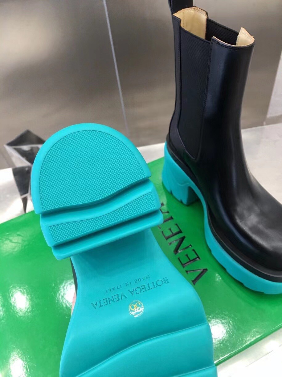 bo*te*ga Ve*ne*ta flash chelsea boots with neptune outsole
