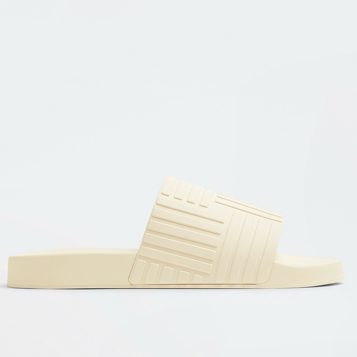 bo*te*ga Ve*ne*ta slider sildes in white rubber