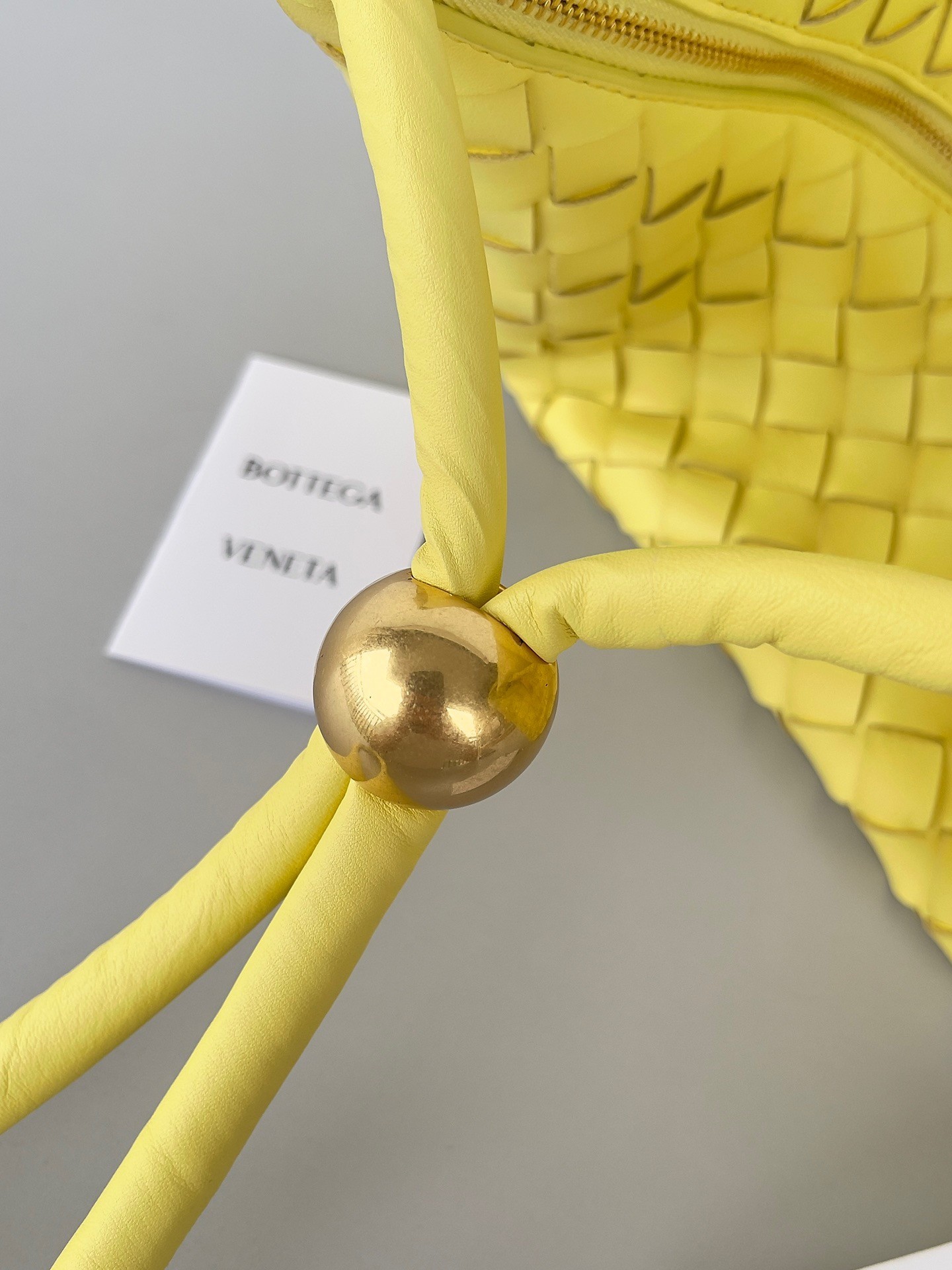 bo*te*ga Ve*ne*ta turn bag in yellow intrecciato lambskin