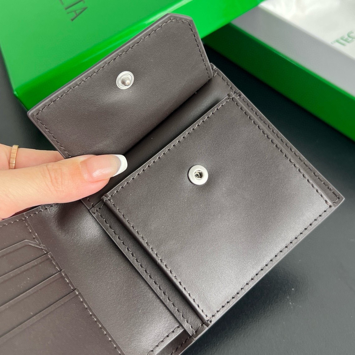 bo*te*ga Ve*ne*ta bi-fold wallet with coin purse in fondant intrecciato calfskin