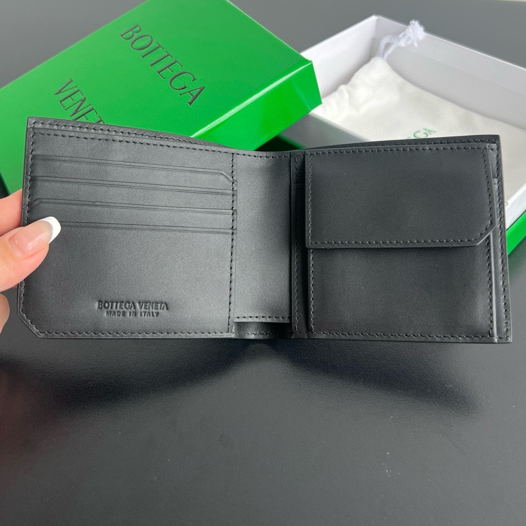bo*te*ga Ve*ne*ta bi-fold wallet with coin purse in black intrecciato calfskin