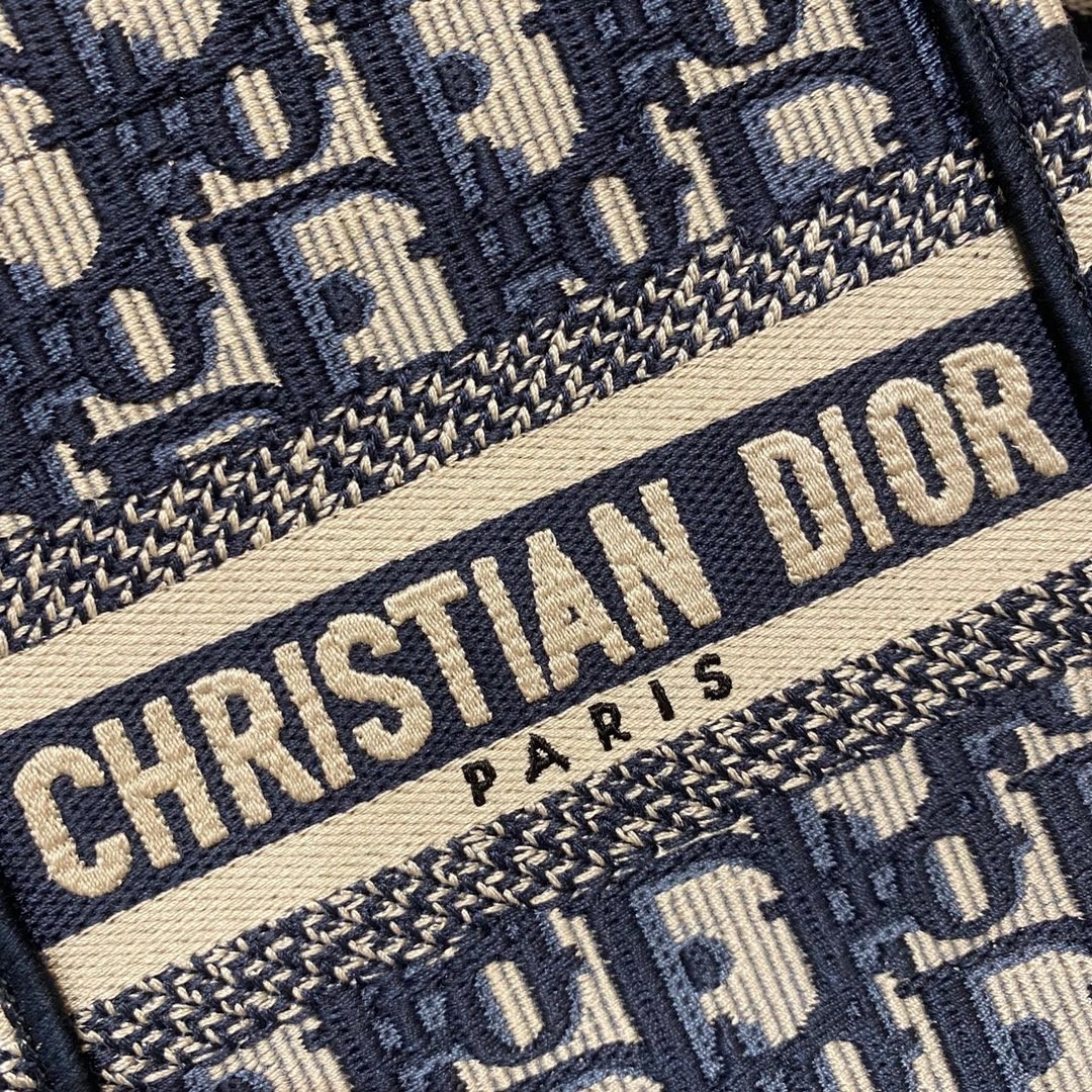 D*or mini book tote phone bag in blue D*or oblique embroidery