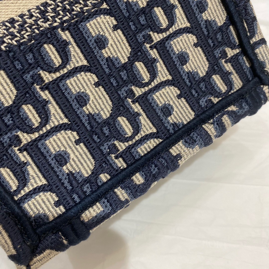 D*or mini book tote phone bag in blue D*or oblique embroidery