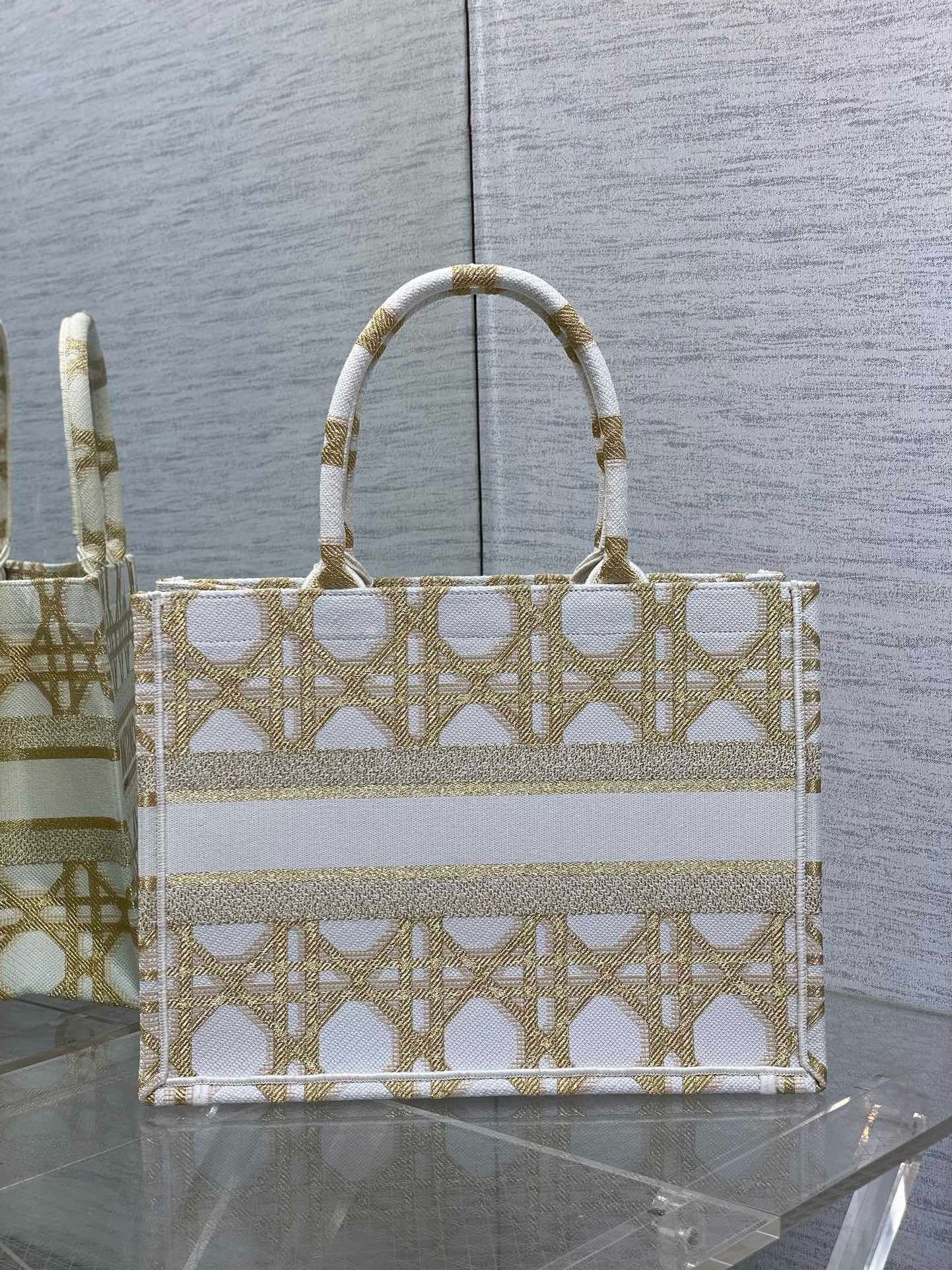 D*or medium book tote bag in white and gold macrocannage embroidery