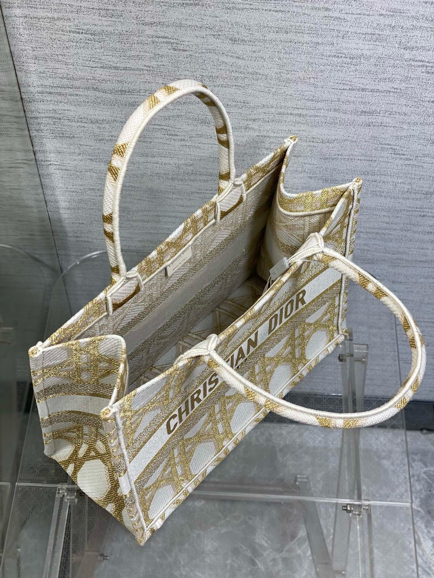 D*or medium book tote bag in white and gold macrocannage embroidery