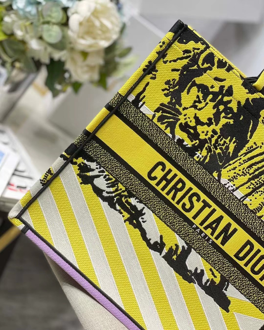 D*or large book tote bag in yellow d-jungle pop embroidery
