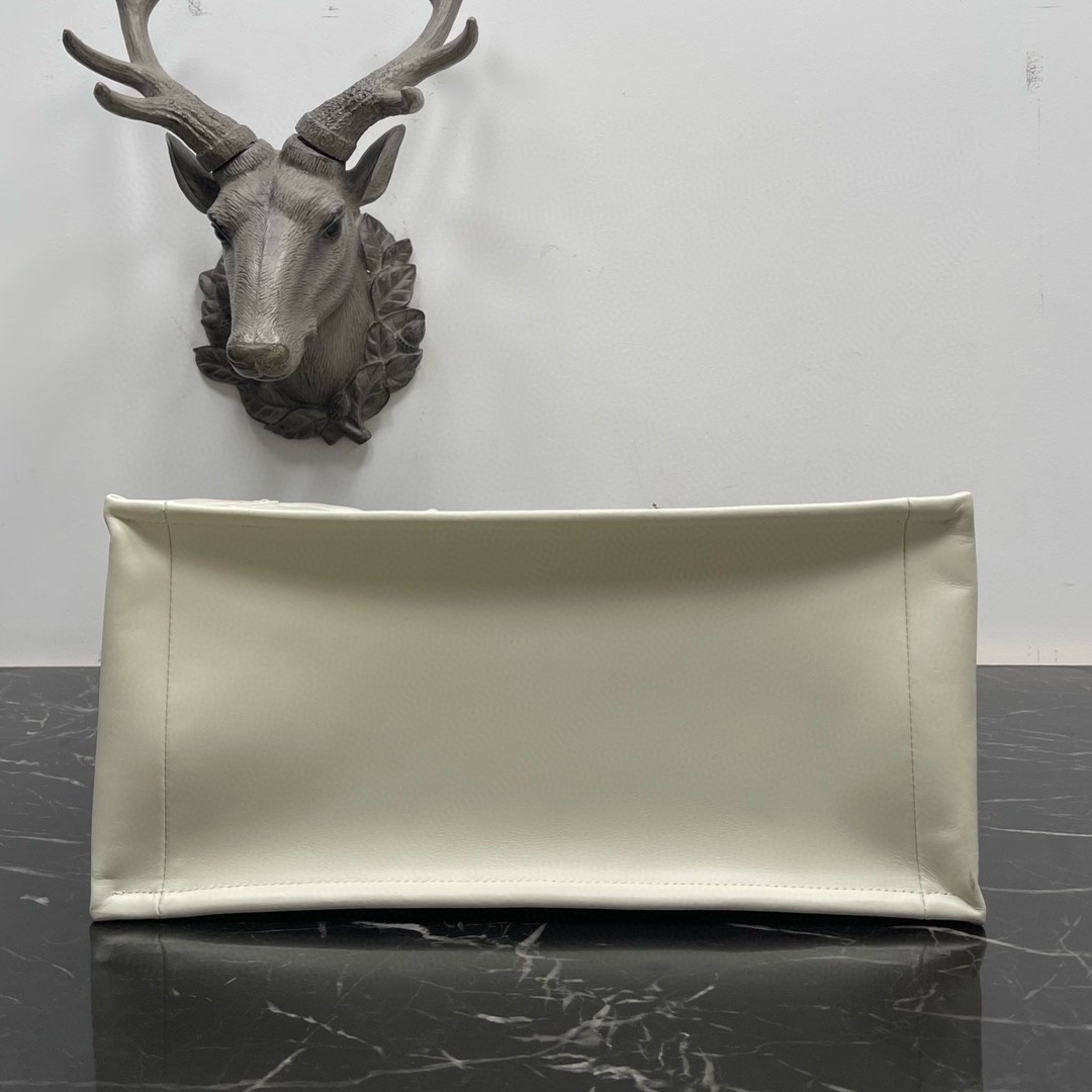 D*or medium book tote bag with strap in white macrocannage calfskin