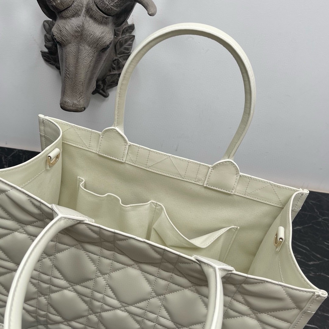 D*or medium book tote bag with strap in white macrocannage calfskin