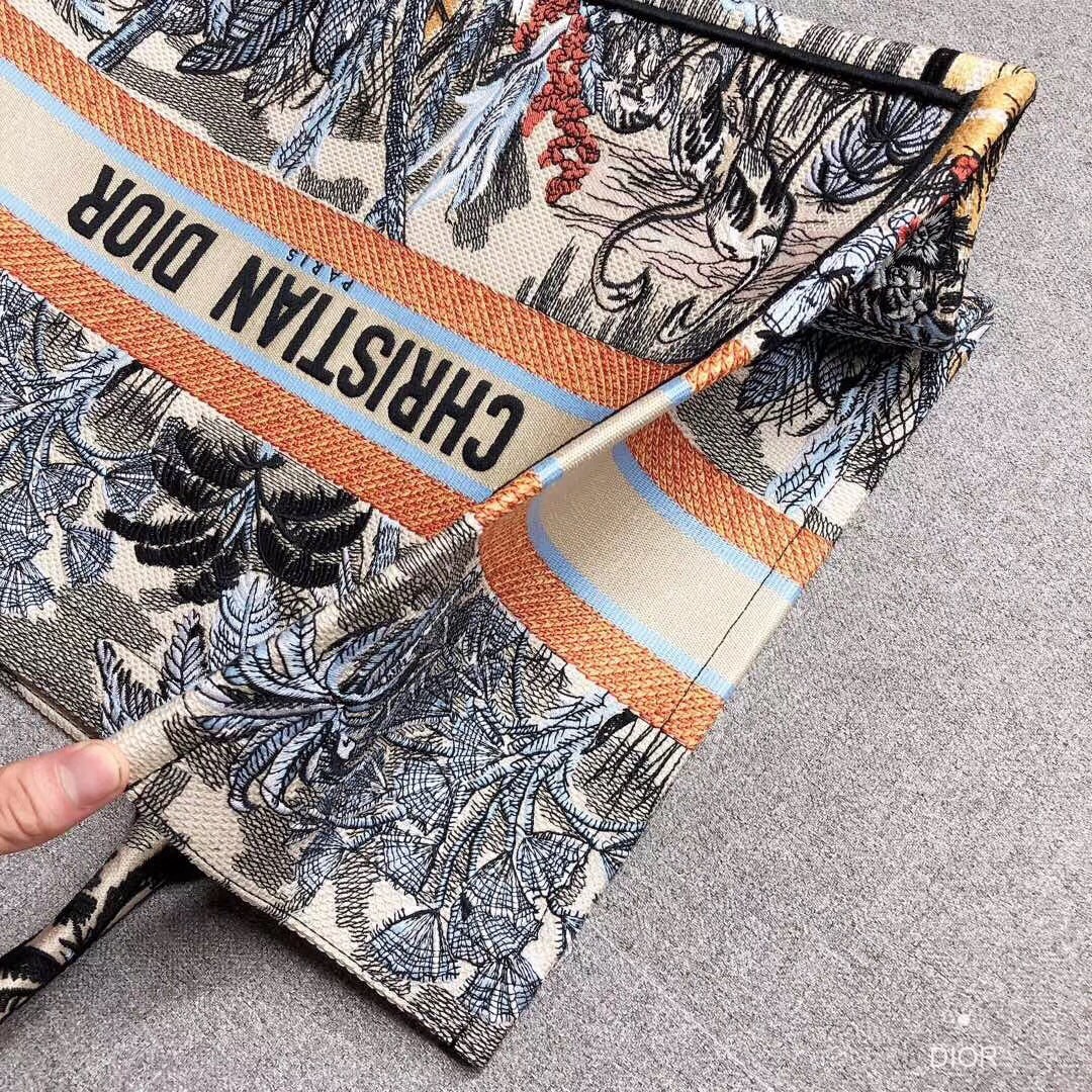 d*or book tote bag in De*1m blue toile de jouy tropicalia