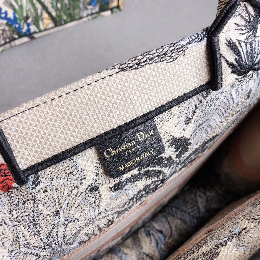 d*or book tote bag in De*1m blue toile de jouy tropicalia