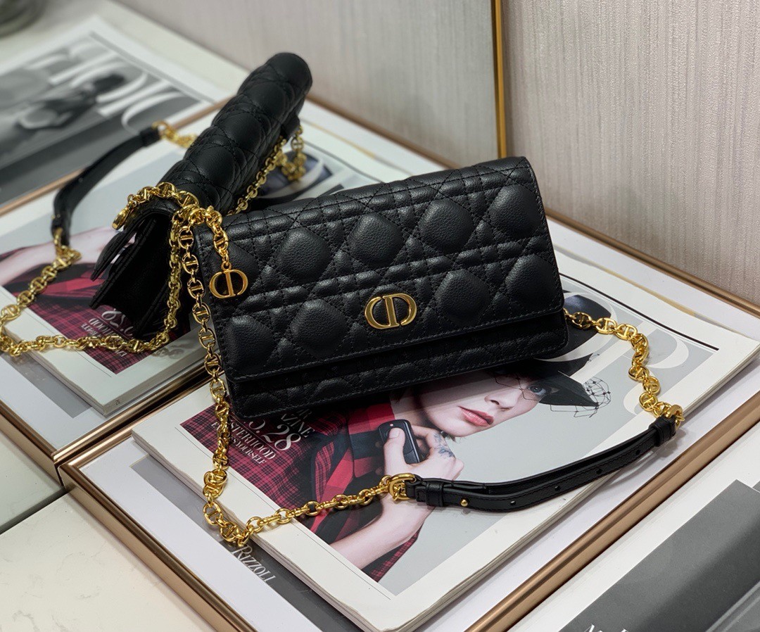 D*or caro chain pouch in black cannage calfskin