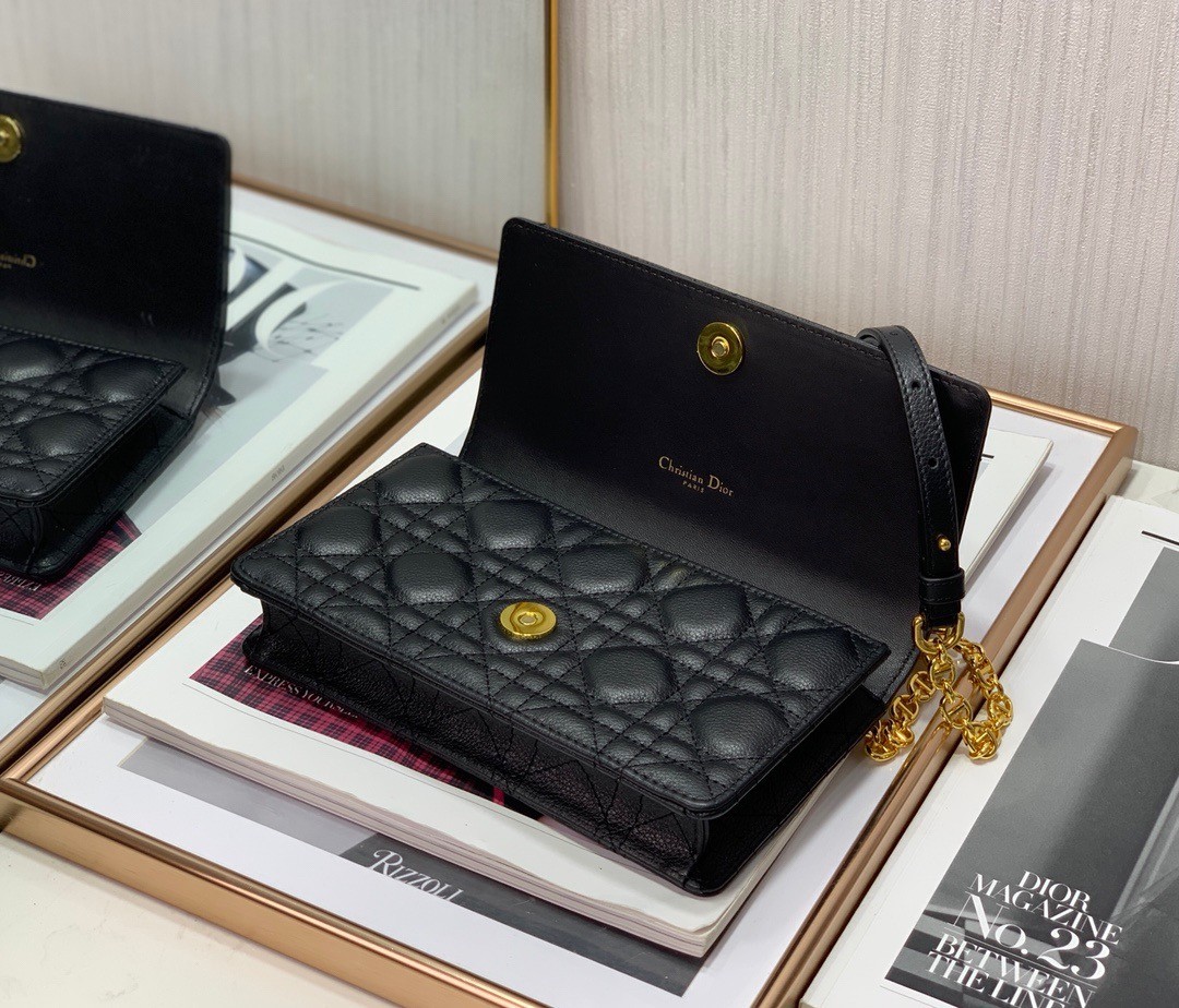 D*or caro chain pouch in black cannage calfskin