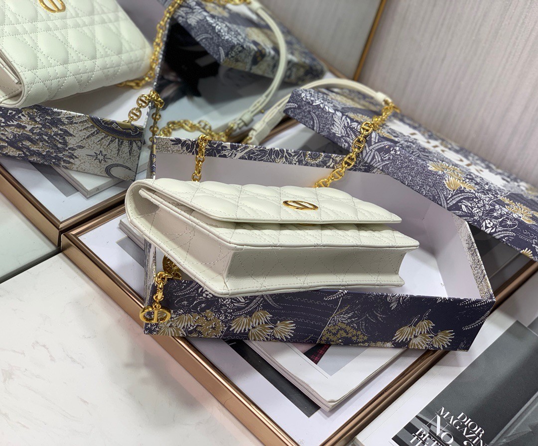 D*or caro chain pouch in white cannage calfskin