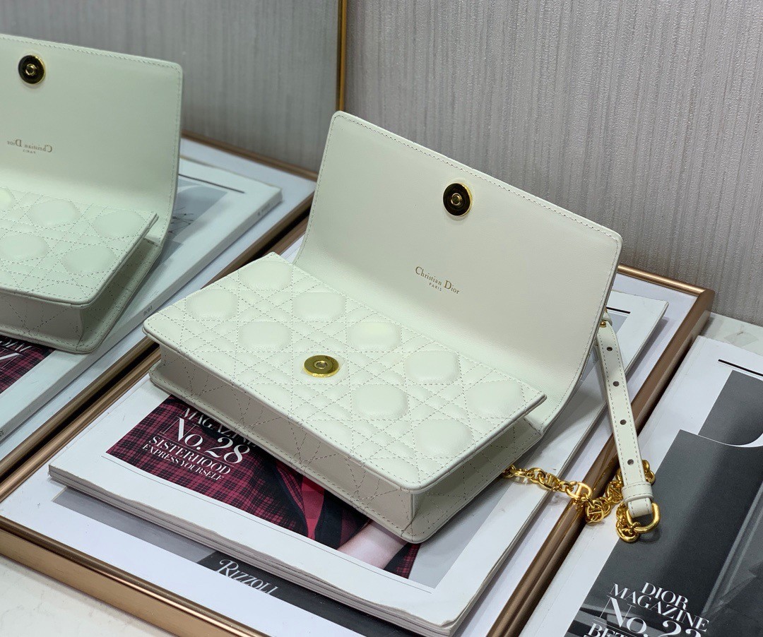 D*or caro chain pouch in white cannage calfskin