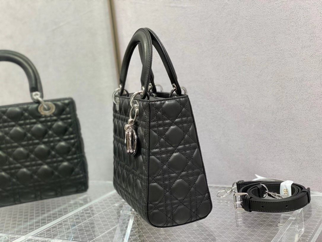 D*or medium lady D*or bag in noir cannage lambskin
