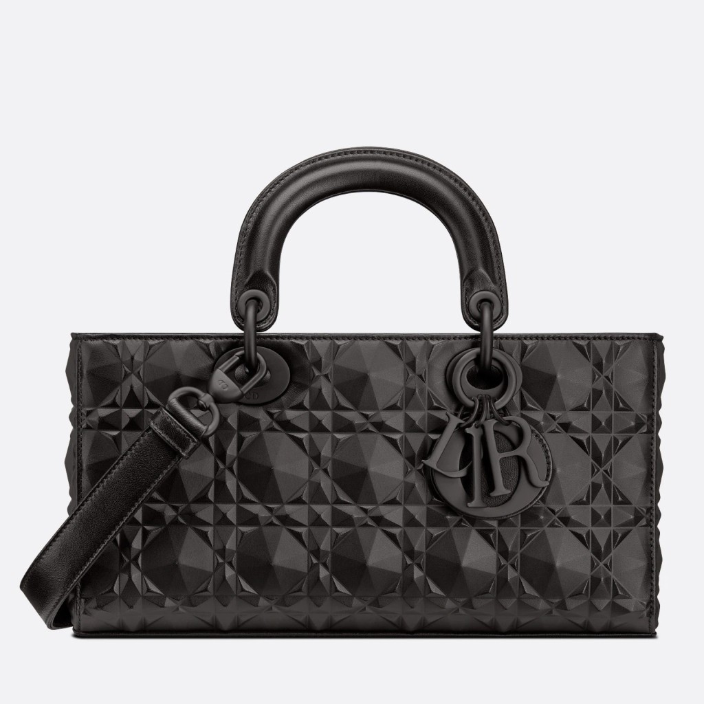 d*or lady d-joy bag in black calfskin with Di*m*nd motif