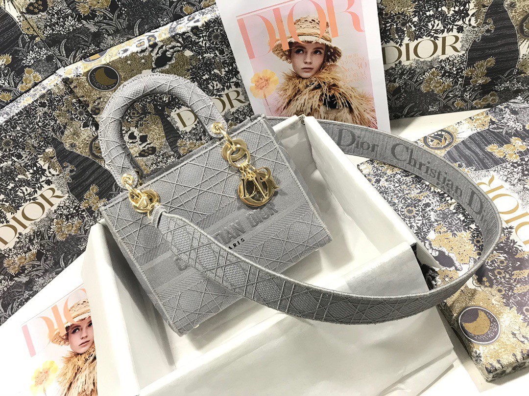 D*or medium lady d-lite bag in gray cannage embroidery