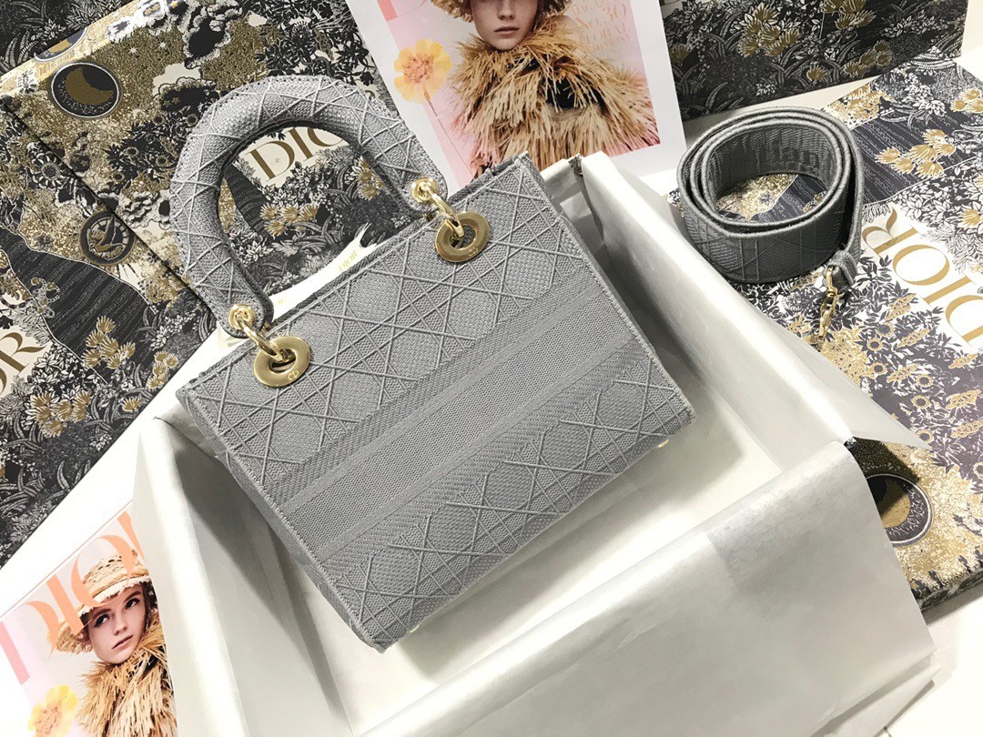 D*or medium lady d-lite bag in gray cannage embroidery