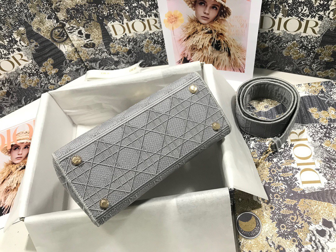 D*or medium lady d-lite bag in gray cannage embroidery